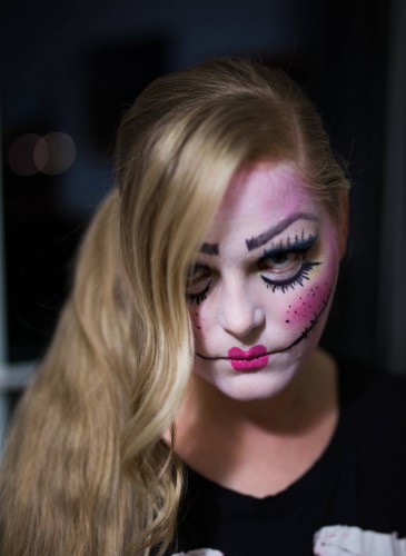 horror puppe make-up makeup